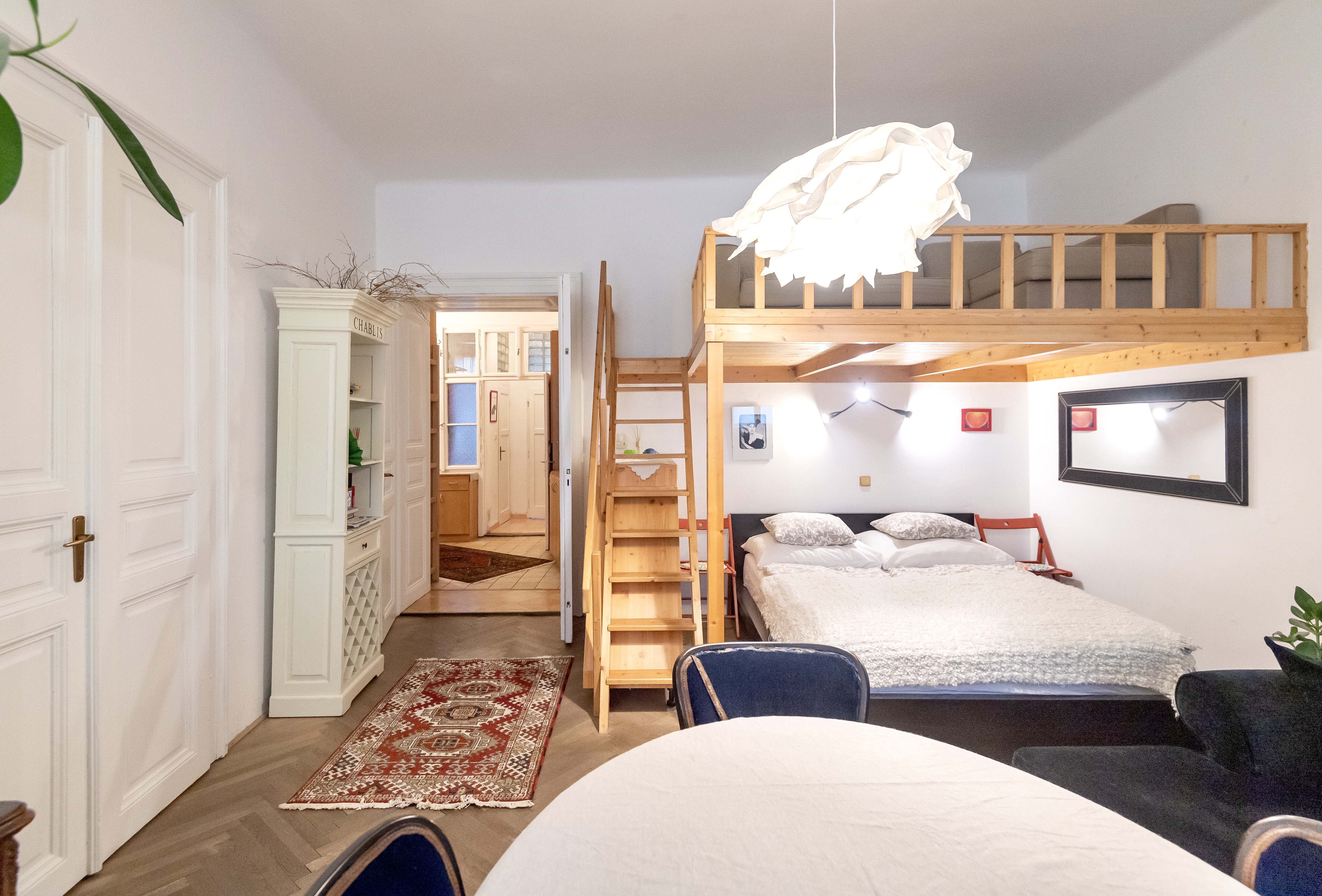 Prague Airbnb Apartment 2BDR Old Town Jewish Quarter